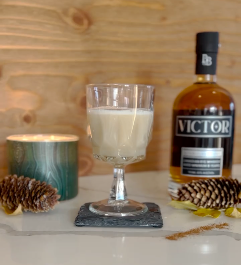 Victor's Cinnamon Maple Whiskey Sour